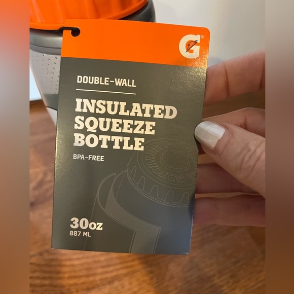 Gatorade Double Wall Insulated Squeeze Bottle, NWT - Picture 4 of 6